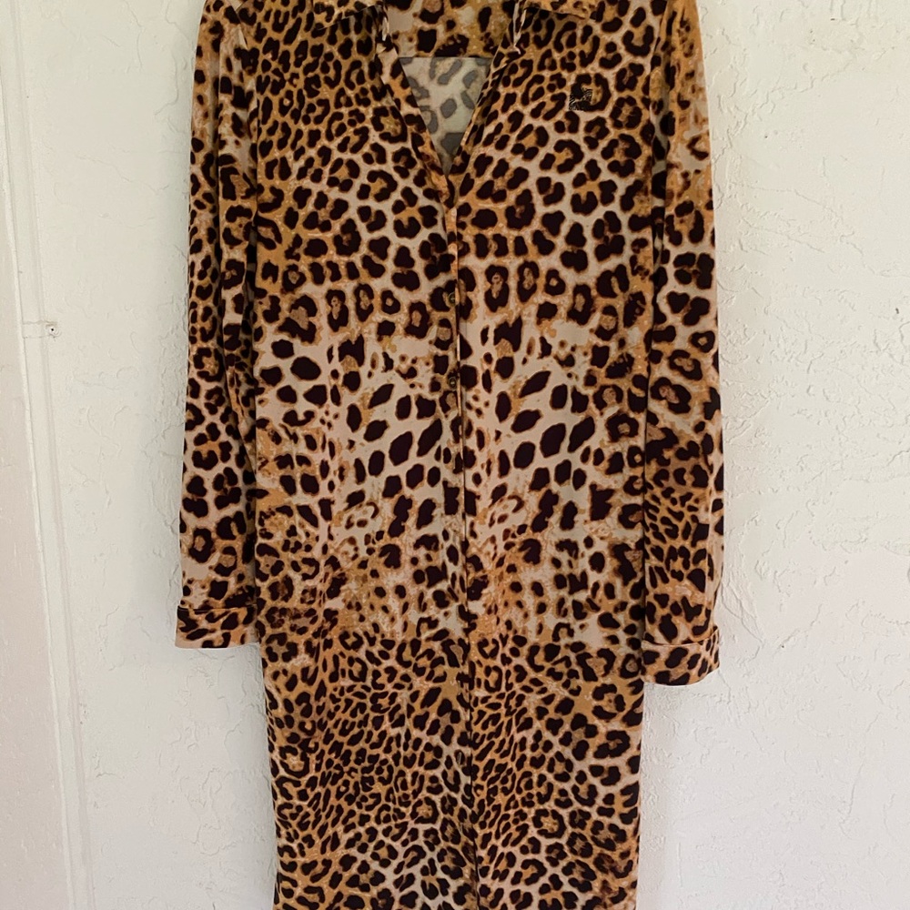 Anne Klein Shirtdress Size S. Fits like size M.